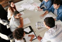 5 Crucial Things to Consider When Hiring a Marketing Service marketing service